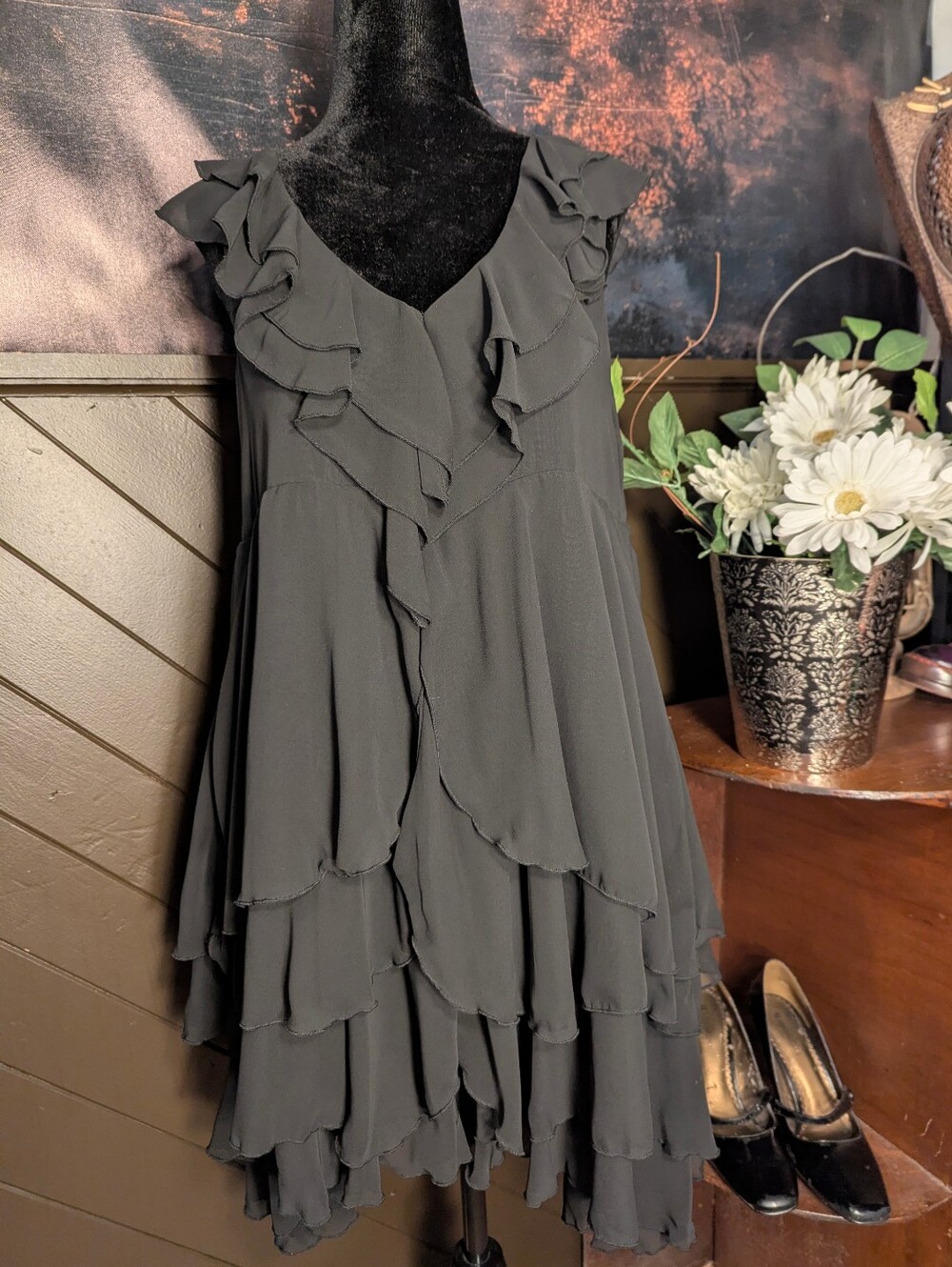 H&M Chiffon Ruffle Dress.    10/12